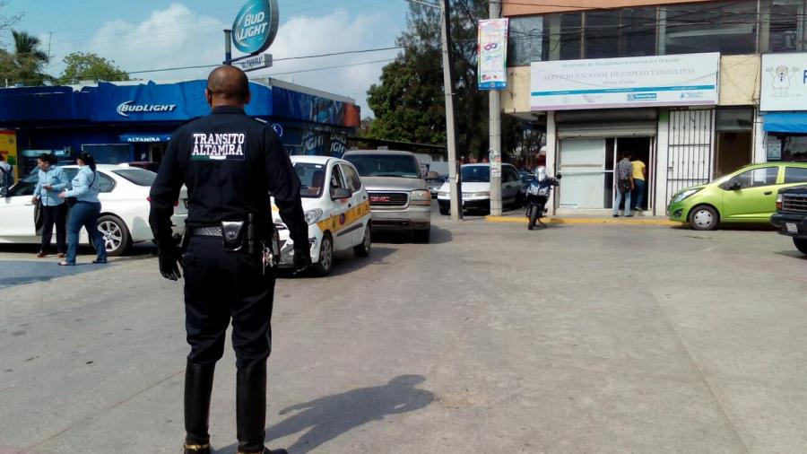 Remueven a tr&aacute;nsitos en Altamira por extorsi&oacute;n