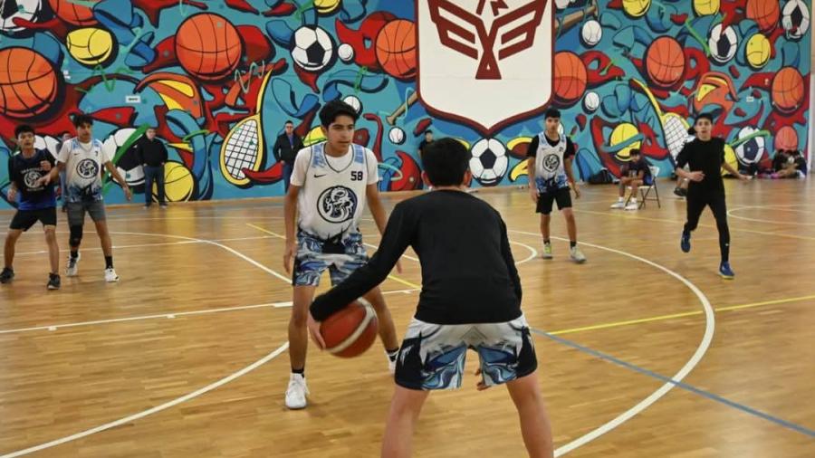 Invita Alcalde de Reynosa a inscribirse en Básquetbol que imparte el IMD