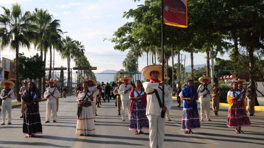 Participa SSPT en tradicional desfile de la Revolución Mexicana