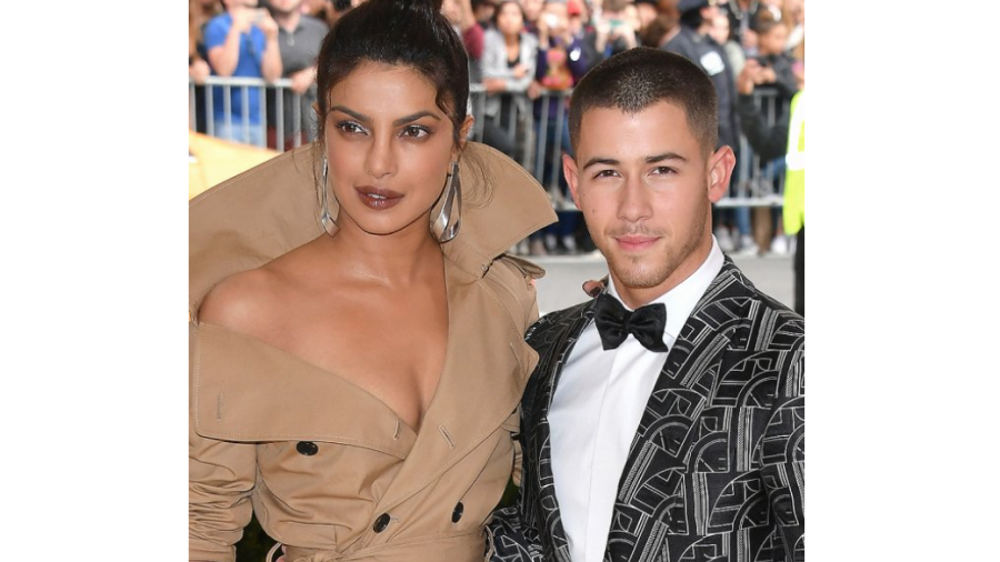 Se rumora que Nick Jonas le pidió matrimonio a su novia