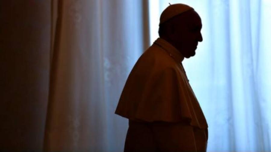 El Vaticano encarcela a sacerdote por posesión de pornografía infantil