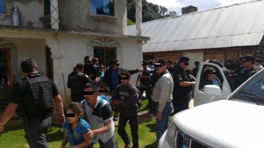 Son rescatados 22 migrantes de casa de seguridad en Chiapas