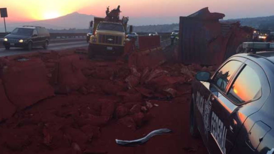 accidente en la México-Puebla congestiona circulación 