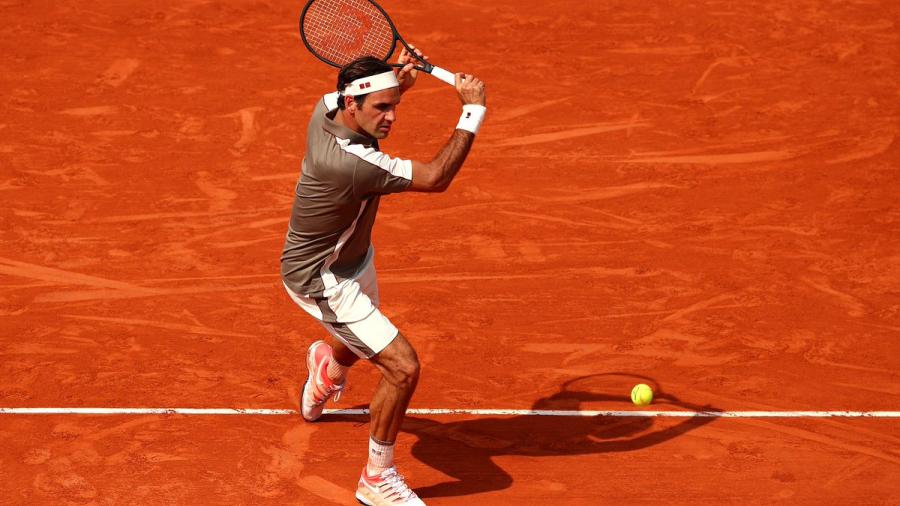 Federer logra avanzar a semifinales en Roland Garros  