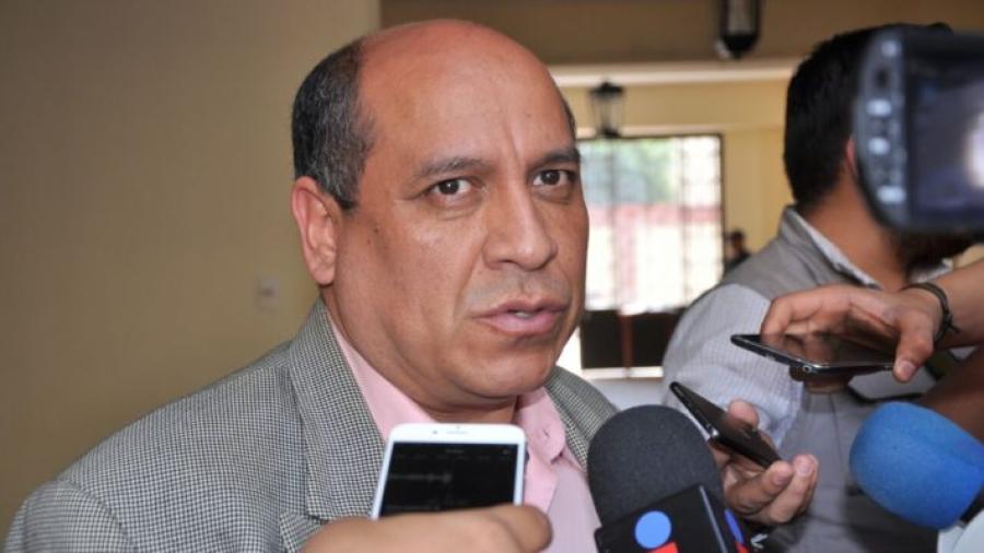 Pide l&iacute;der evang&eacute;lico legalizar iglesias en Victoria