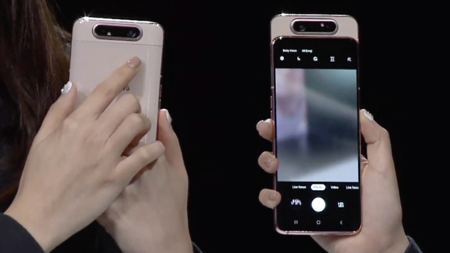 Samsung presenta su nuevo smartphone con cámara giratoria