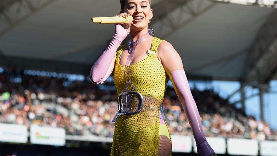 Katy Perry anuncia detalles de su nuevo álbum y gira