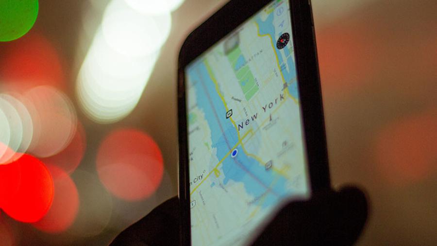Usuarios reportan esvásticas en Google Maps