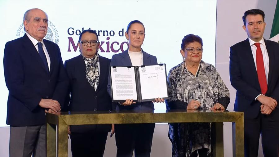 Claudia Sheinbaum firma decreto que reconoce crimen de Tlatelolco en 1968