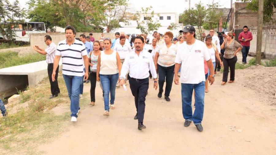 Atiende alcalde peticiones de la colonia Ignacio Zaragoza