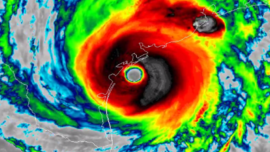 "Harvey", huracán categoría 4, toca tierra en Port Aransas, Texas