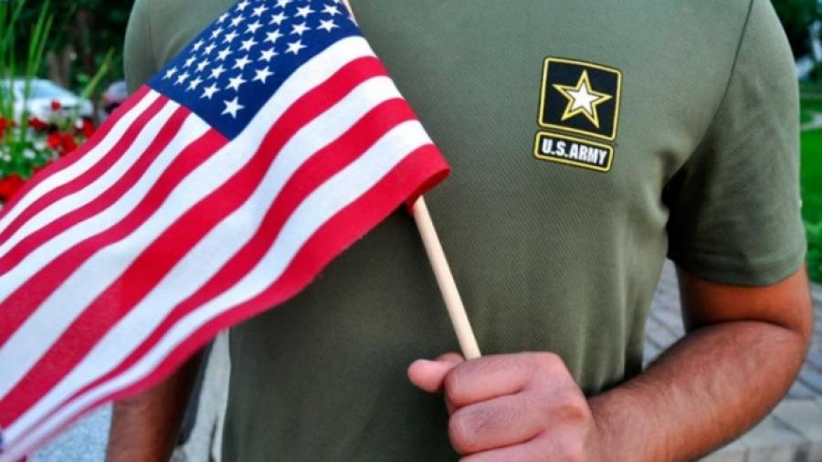 Suspende Ejército despidos de reclutas migrantes