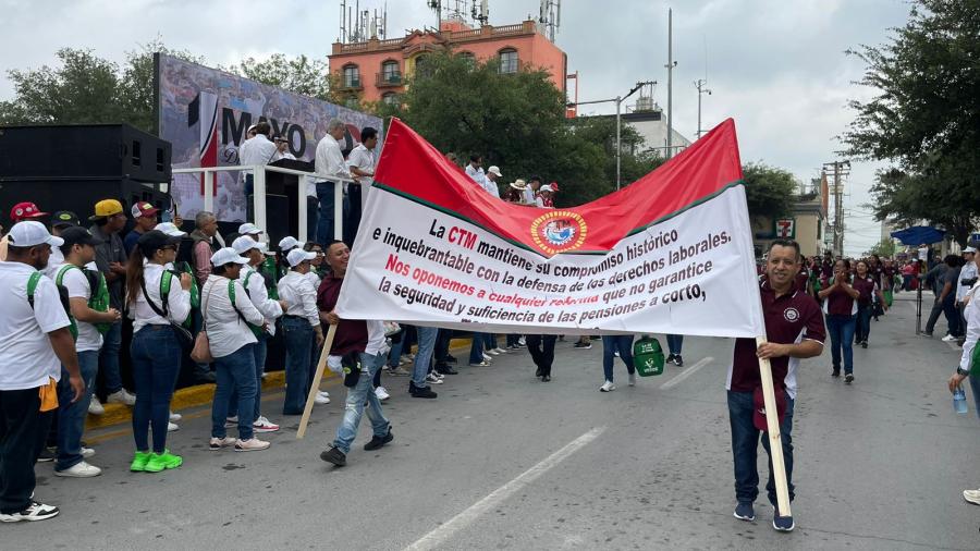 Trabajadores levanta la voz por mejoras laborales y contra ley de pensiones