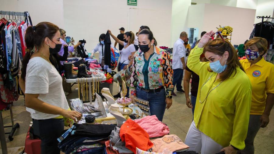 Inauguró Gobierno de Reynosa Bazar de Verano 2022