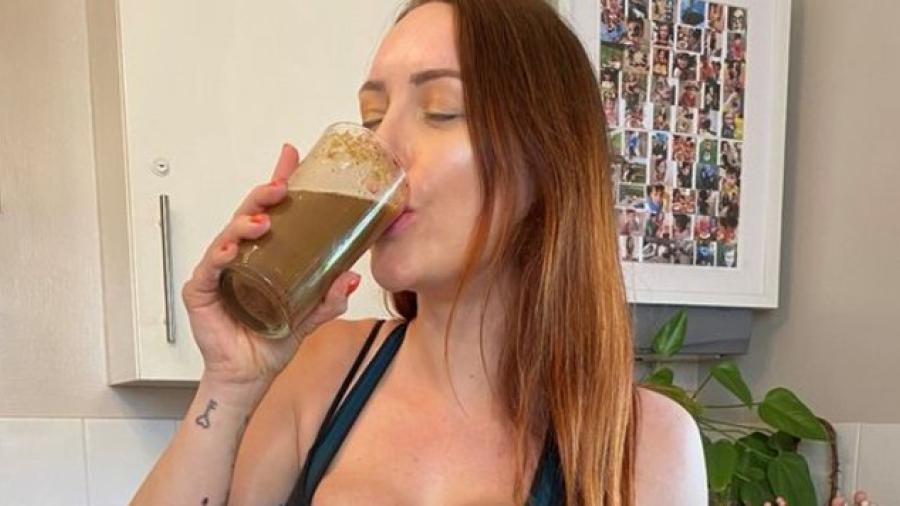 Influencer recomienda para evitar contraer covid-19, beber ¿¡Licuados de semen!?