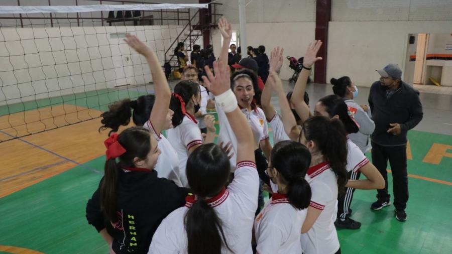 Responde niños y jóvenes a semana deportiva estudiantil