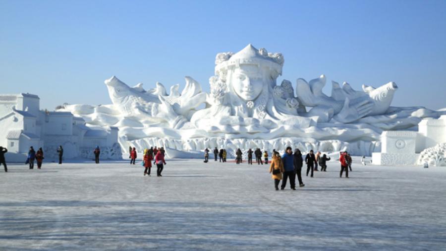 Celebran festival de la nieve en Japón, ¿Sin nieve?