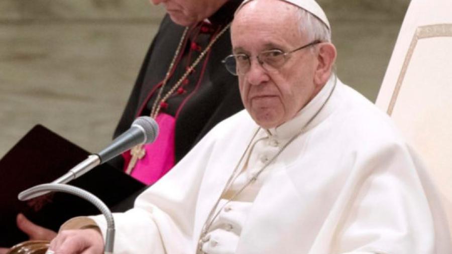 Papa Francisco acepta renuncia de otros dos obispos chilenos