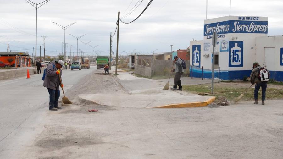 Resuelve Gobierno Municipal problemáticas urbanas en sector poniente con mega cuadrilla