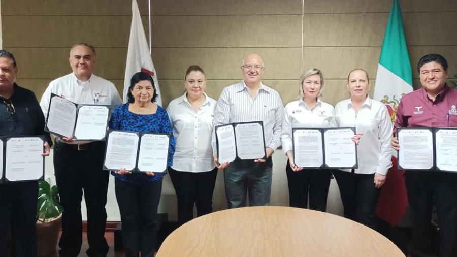 Crean alianza contra el rezago educativo en personas mayores de 15 años en Tamaulipas