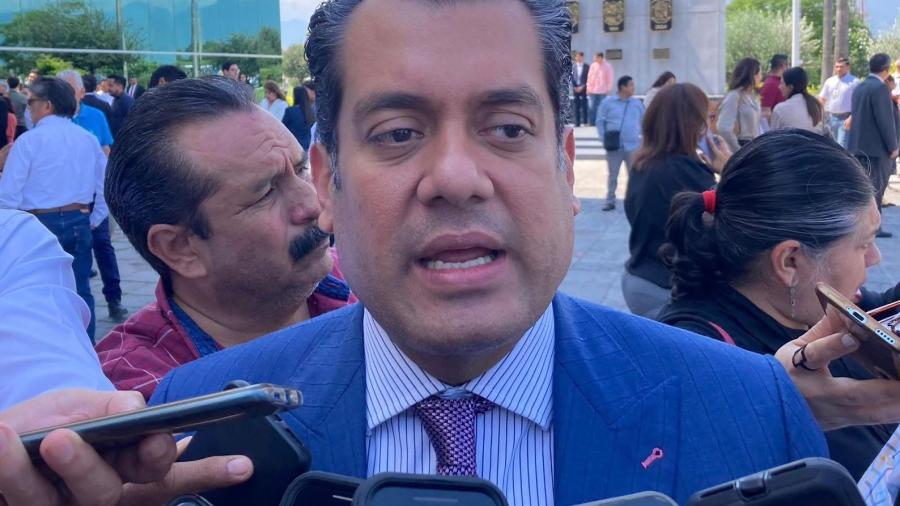 Diputado Sergio Gutiérrez pide cabeza fría a políticos por retiro de visas