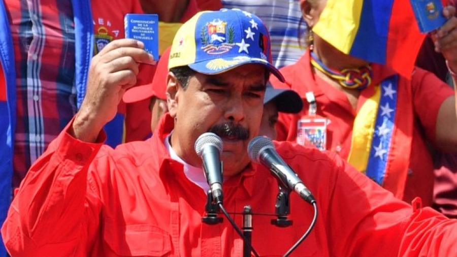 Reaparece Maduro en acto público