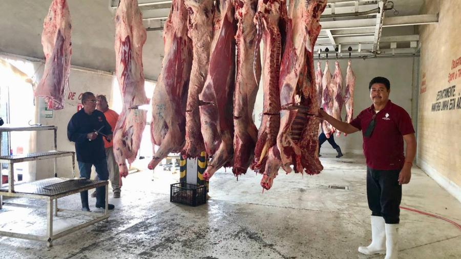 Se triplica el sacrificio de bovinos en rastro municipal