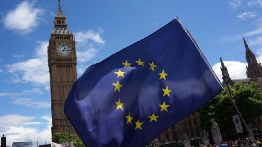 Reino Unido va a elección general ante oposición a salida UE