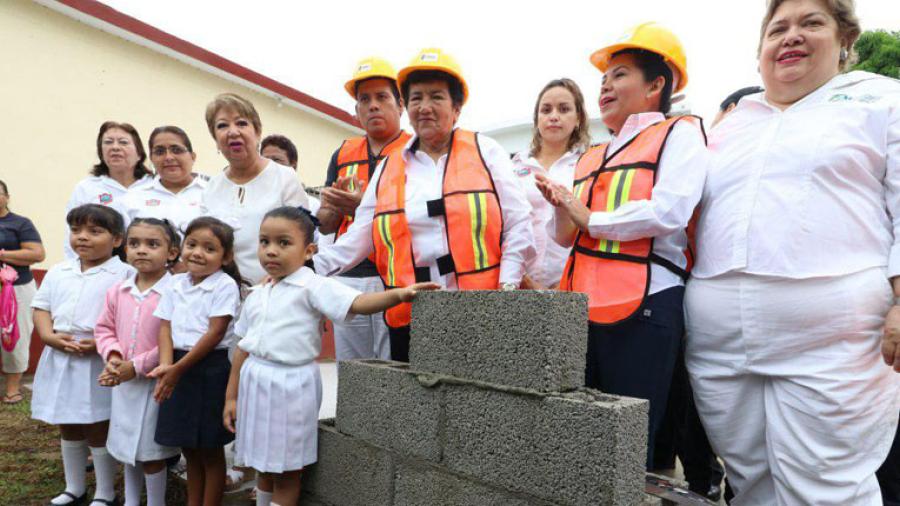 Continúa Ayuntamiento con obras de mejoramiento de la ciudad 