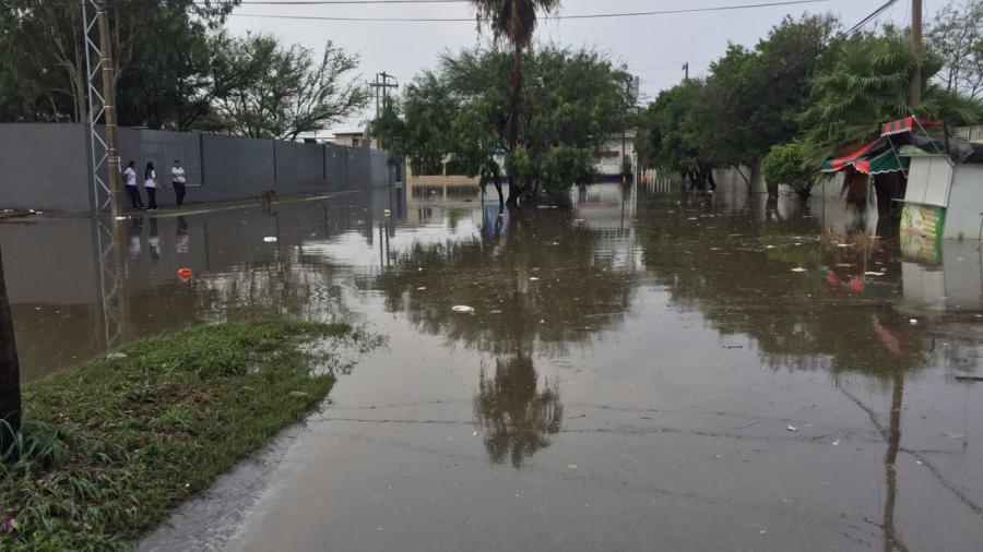 Continúan colonias inundadas en Matamoros