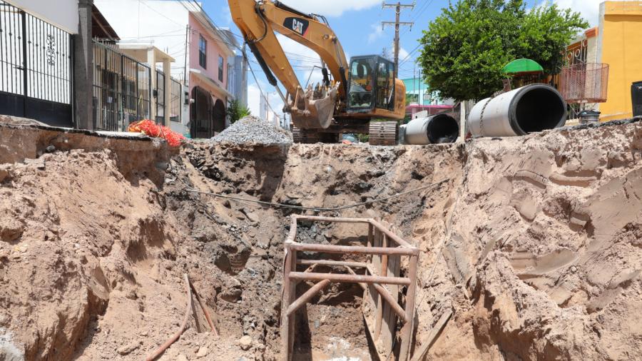 Atiende gobierno municipal socavones en distintos puntos de la ciudad