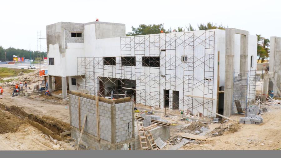 Autoridades supervisan infraestructura tur&iacute;stica de Playa Miramar 