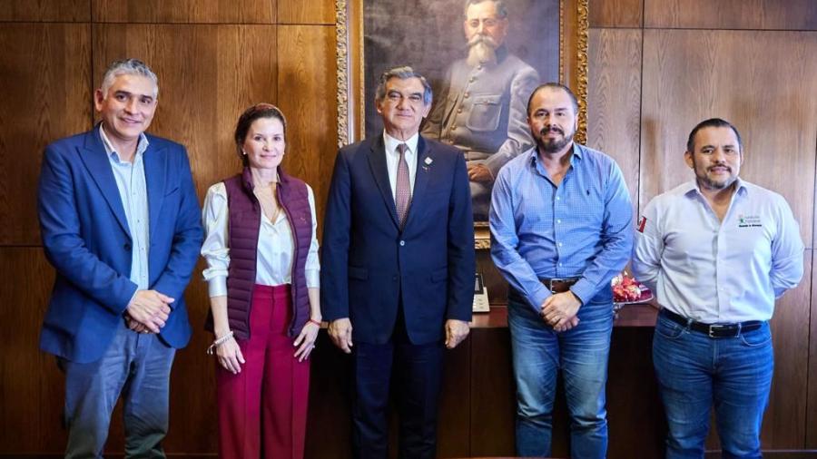 Se reúne  Américo Villarreal con representantes de Ingenio Pantaleón