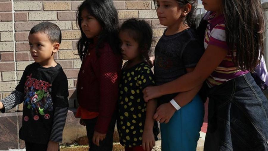 EU actuó ilegalmente en detención de menores: juez