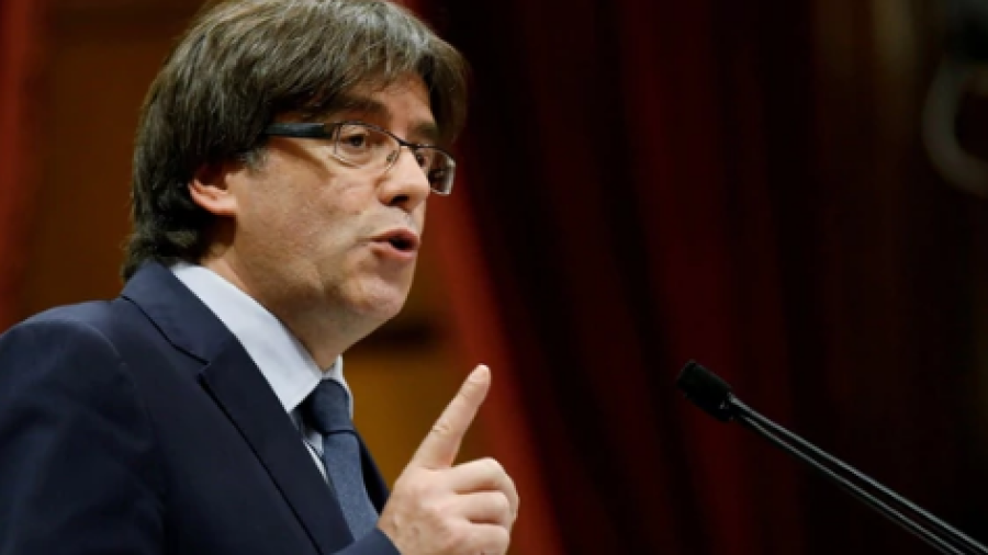 Puigdemont y los 4 exconsejeros que se entregaron son liberados 