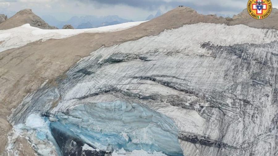 Al menos 5 muertos por desprendimiento de parte de un glaciar en los Alpes italianos