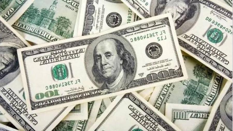 Dólar en máximos históricos: arriba de 25 pesos