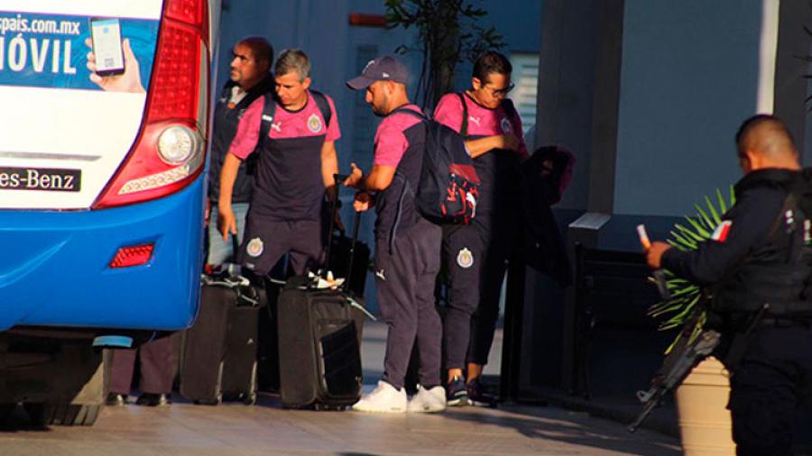 Jugadores de Chivas sufren robo de pertenencias en su visita a Ciudad Victoria 