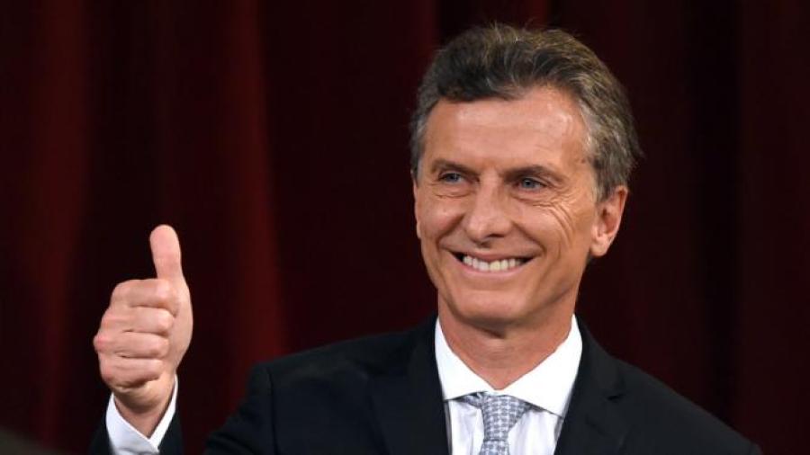 Logra Macri reformas en medio de violencia y “cacerolazos” 