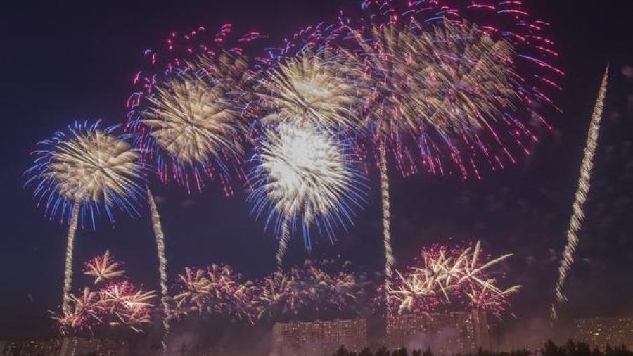 Rusia realiza ensayo pirotécnico en festival de Moscú 