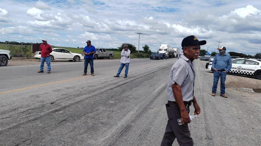 Gobierno de Tamaulipas mantiene diáologo con productores por bloqueo