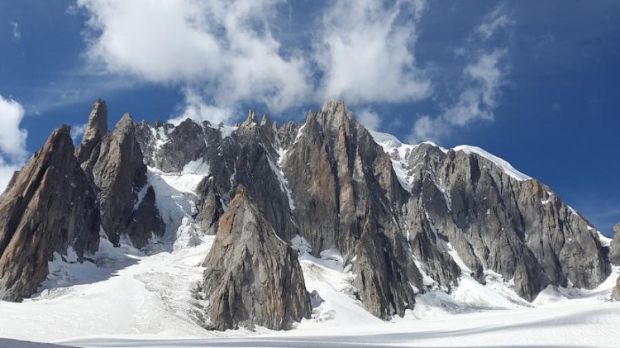 Desaparece grupo de alpinistas italianos en Mont-Blanc