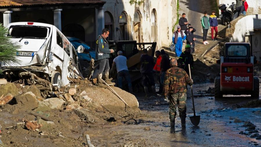 Italia declara estado de emergencia en isla de Isquia tras deslizamiento de tierra
