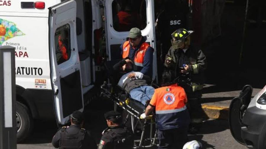 Lamenta AMLO choque en Metro que dejó un muerto y varios heridos