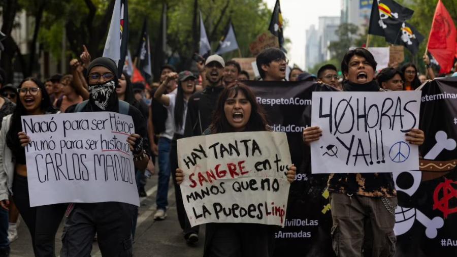 ‘Generación Z’ marcha entre denuncias de represión y choques con seguridad