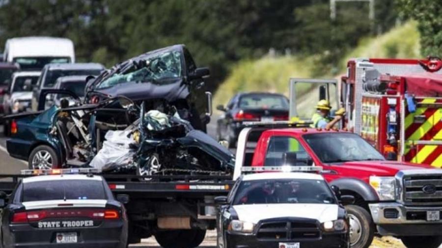 4 muertos tras choque de autos