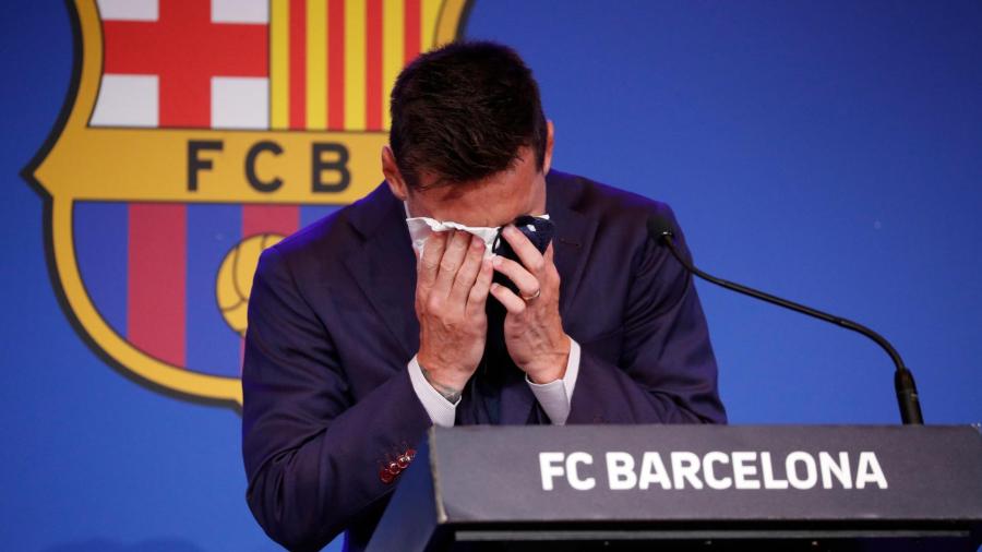 Entre lágrimas, se despide Messi del Barcelona 