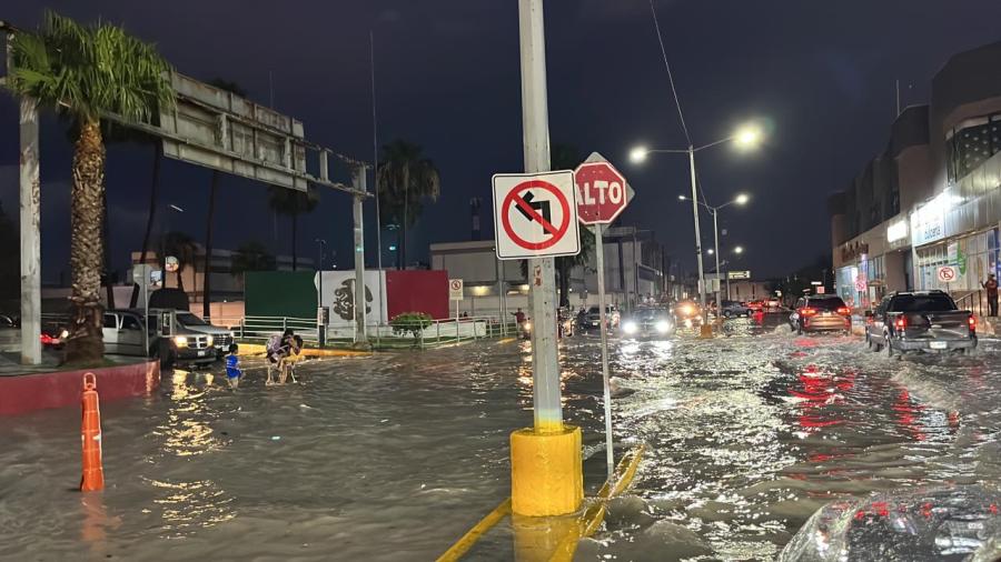 Despliegan servicios de auxilio  por granizada
