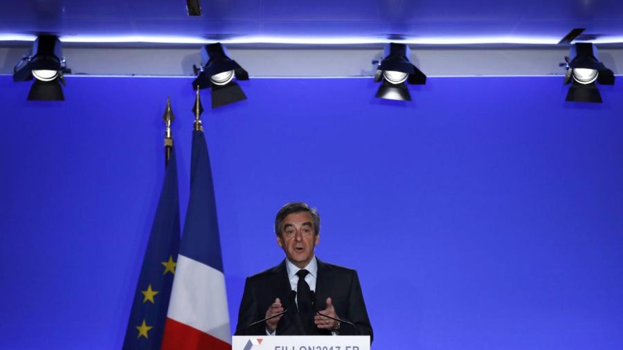 Candidato de la derecha francesa a la presidencia inculpado por corrupción