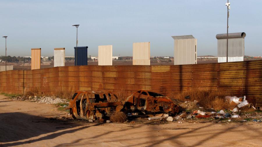 Trump visitará en California prototipos de muro fronterizo: WP